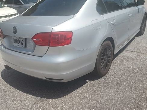 Used 2014 Volkswagen Jetta S FWD image 3