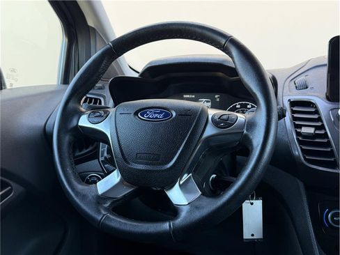 Used 2020 Ford Transit Connect XLT FWD image 9
