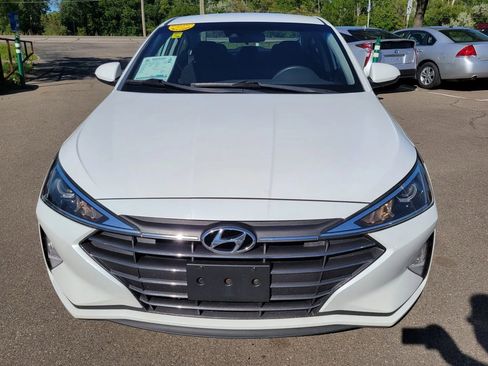 Used 2020 Hyundai Elantra SE w/ Cargo Package (C1) image 9