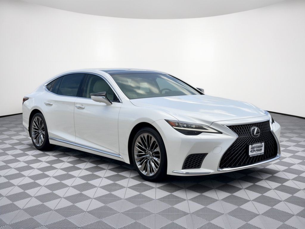Used 2023 Lexus LS 500 w/ Interior Upgrade Package RWD image 7