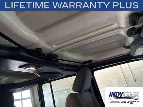 Used 2018 Jeep Wrangler Unlimited Sport S AWD/4WD image 20