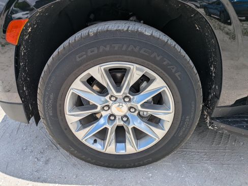 Used 2023 Chevrolet Tahoe Premier RWD image 11