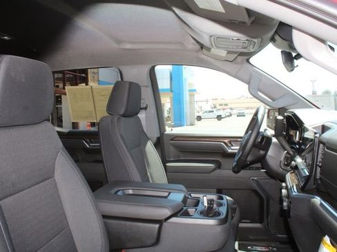 Used 2026 Chevrolet Silverado 1500 LT AWD/4WD image 15