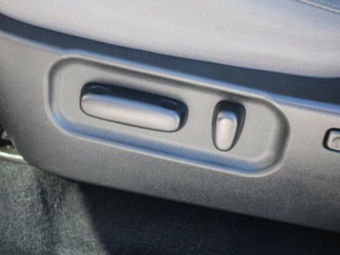 Certified 2020 Toyota Tacoma SR5 image 14