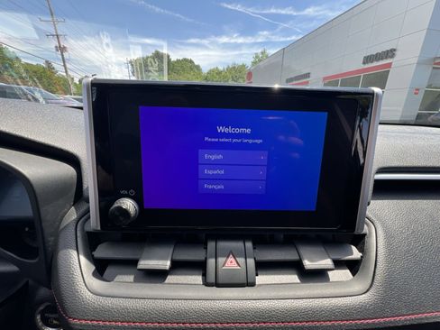 Used 2023 Toyota RAV4 SE w/ Weather & Moonroof Package AWD/4WD image 18