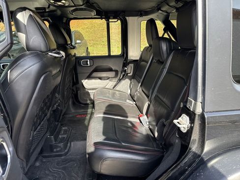 Used 2022 Jeep Wrangler Unlimited Rubicon w/ Xtreme Recon 35" Tire Package image 24