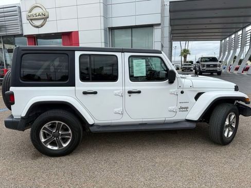 Used 2021 Jeep Wrangler Unlimited Sahara AWD/4WD image 8