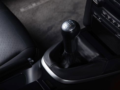 Used 2010 Porsche 911 Carrera S image 35