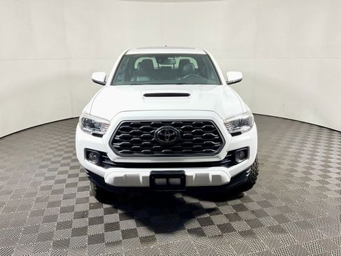 Used 2020 Toyota Tacoma TRD Sport image 6