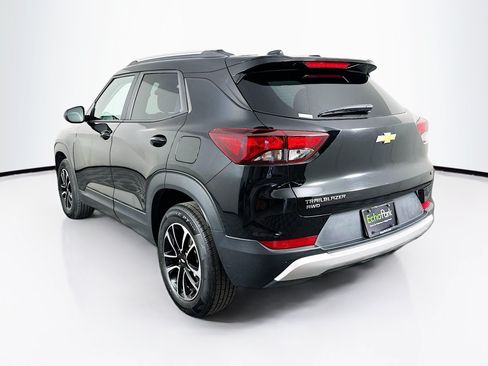 Used 2025 Chevrolet TrailBlazer LT AWD/4WD image 5