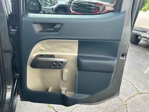 Used 2025 Ford Maverick Lariat AWD/4WD image 17