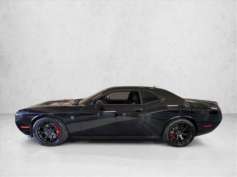 Used 2015 Dodge Challenger SRT Hellcat image 9