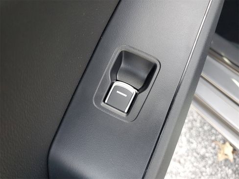 Certified 2025 Acura Integra image 13