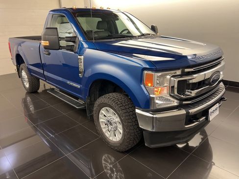 Used 2022 Ford F250 XLT image 1