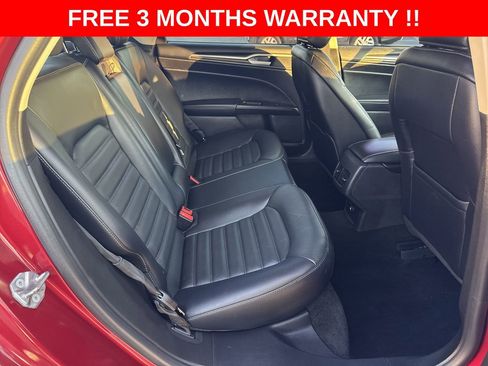 Used 2018 Ford Fusion SE w/ Fusion SE Technology Package FWD image 22