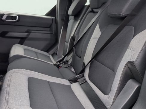 New 2025 Ford Bronco Base image 19