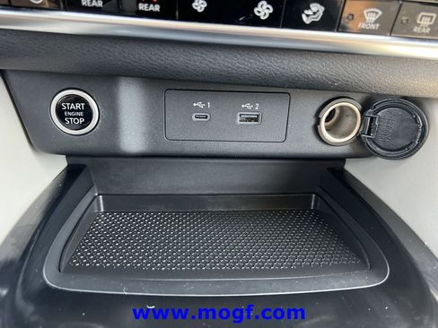 Used 2023 Nissan Rogue SL w/ SL Premium Package FWD image 6