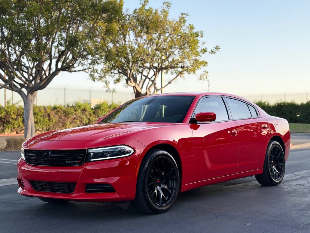 Used 2022 Dodge Charger SXT RWD image 1