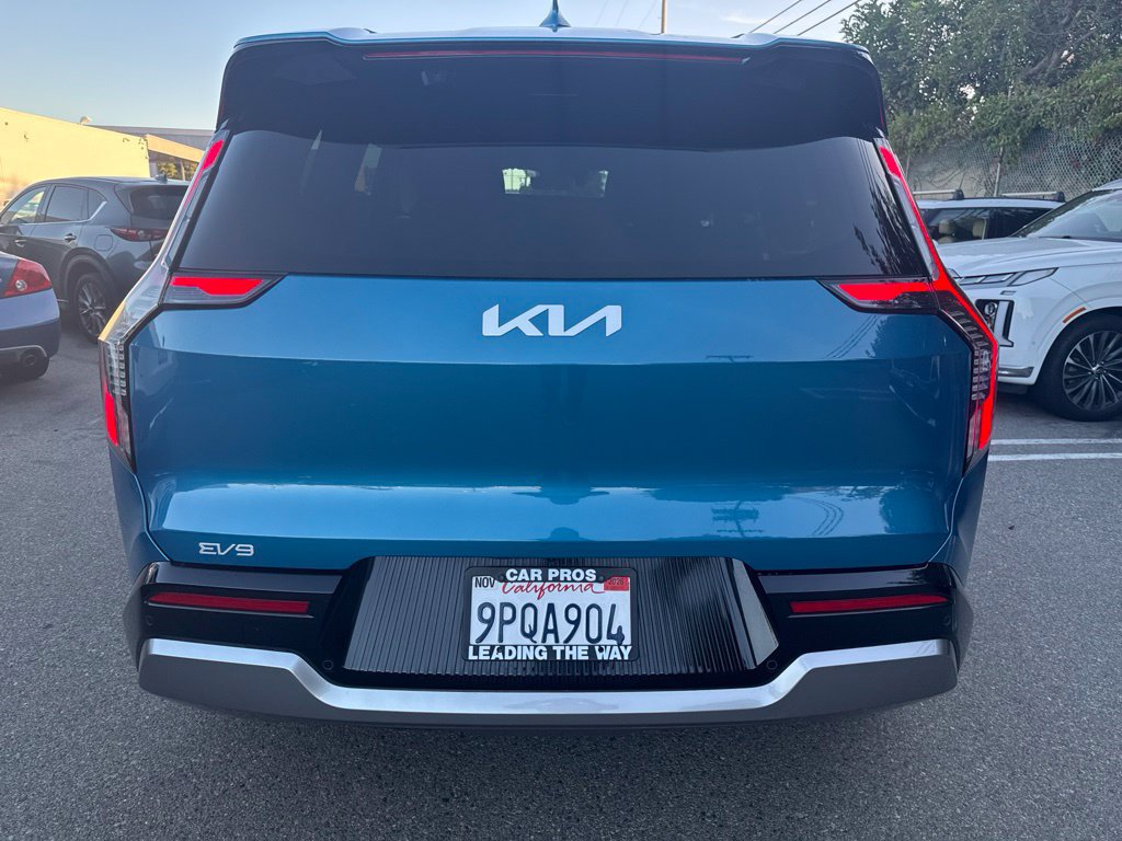 Used 2024 Kia EV9 Land AWD/4WD image 6