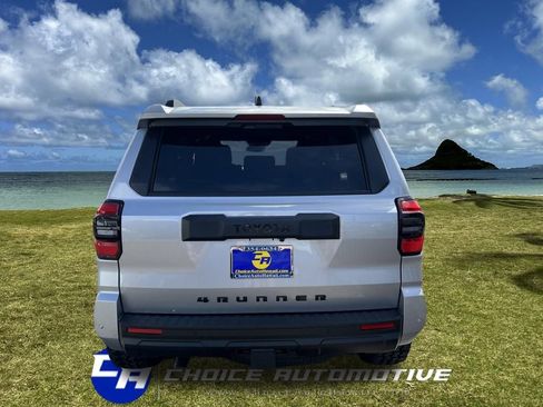 Used 2025 Toyota 4Runner TRD Off-Road image 7