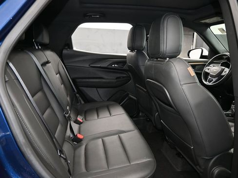 Used 2023 Chevrolet TrailBlazer ACTIV w/ Sun and Liftgate Package image 40