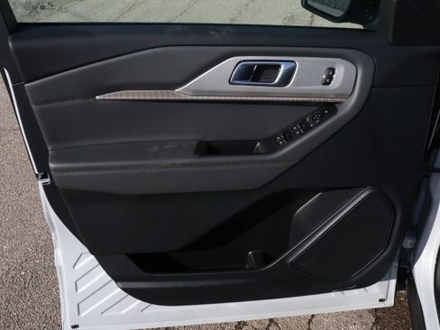 New 2026 Ford Explorer Active image 40