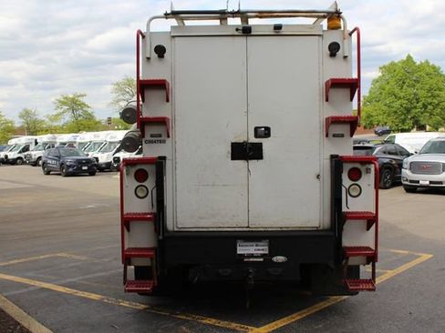 Used 2017 Ford F550 2WD SuperCab Super Duty image 7