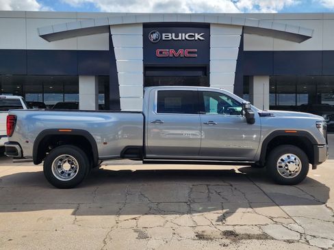 New 2026 GMC Sierra 3500 Denali Ultimate AWD/4WD image 2