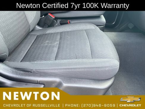 Used 2023 Chevrolet Silverado 1500 LT AWD/4WD image 21