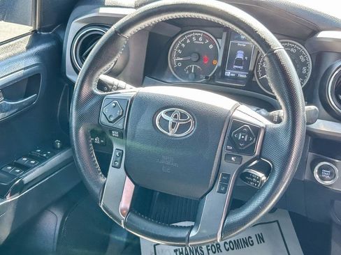 Used 2020 Toyota Tacoma TRD Sport w/ Technology Package RWD image 16