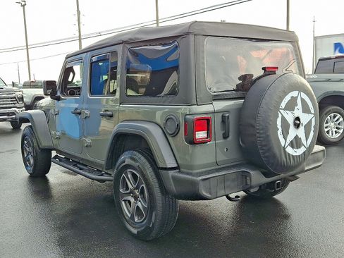 Used 2019 Jeep Wrangler Unlimited Sport S image 4