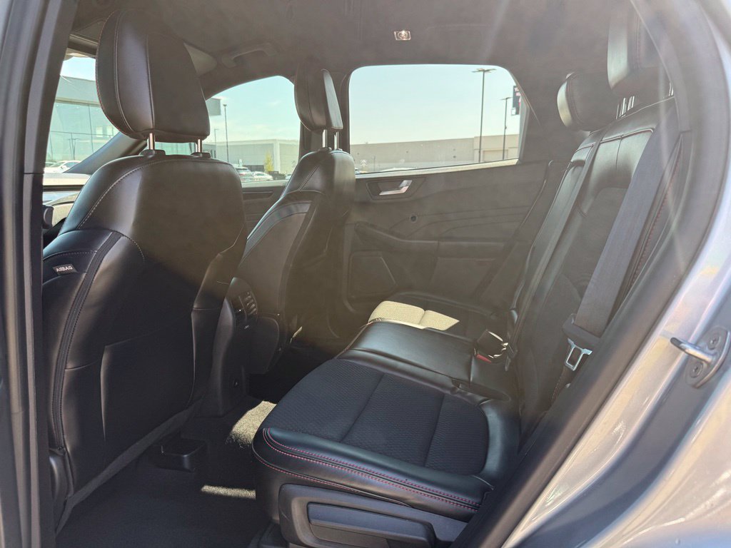 Used 2023 Ford Escape ST-Line w/ Tech Pack #1 FWD image 18