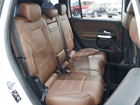 Used 2022 Mercedes-Benz GLB 35 AMG 4MATIC image 28