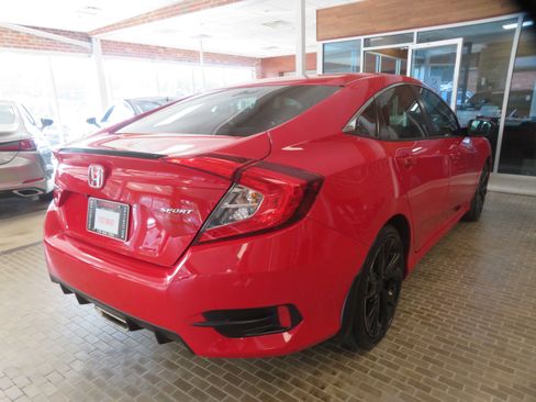 Used 2020 Honda Civic Sport image 4