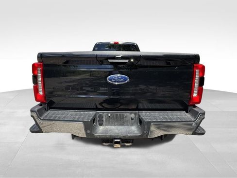 Used 2023 Ford F350 Lariat w/ Lariat Ultimate Package AWD/4WD image 8