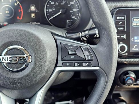 Used 2021 Nissan Kicks SV image 25