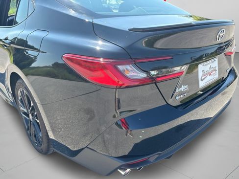 Used 2026 Toyota Camry SE FWD image 28