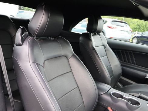 Used 2019 Ford Mustang GT Premium RWD image 13