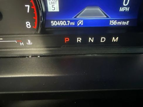 Used 2021 Ford Explorer XLT w/ Equipment Group 202A AWD/4WD image 15