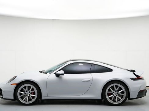 Used 2025 Porsche 911 Carrera image 43