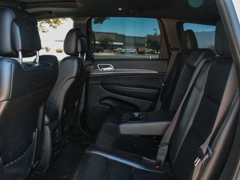 Used 2021 Jeep Grand Cherokee Limited AWD/4WD image 26