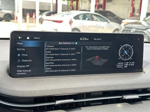 Used 2025 Genesis GV70 2.5T AWD/4WD image 12