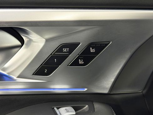 Used 2024 BMW XM image 18