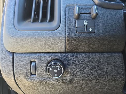 Used 2017 Chevrolet Colorado Z71 image 27