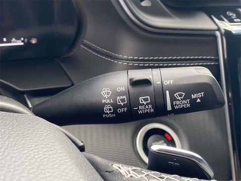 New 2025 Jeep Grand Cherokee Altitude image 53