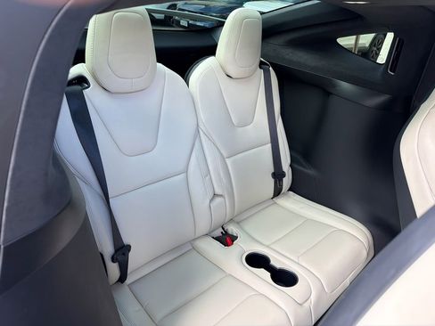 Used 2021 Tesla Model X Long Range image 12