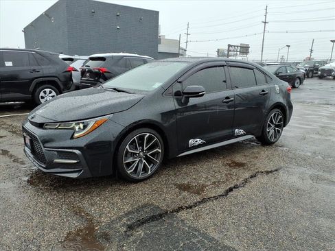 Certified 2022 Toyota Corolla XSE image 3