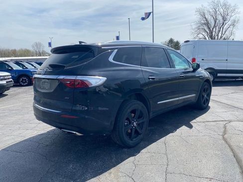 Used 2024 Buick Enclave Essence w/ Sport Touring Edition FWD image 11