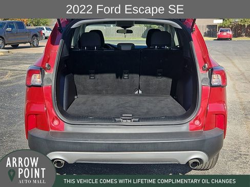Used 2022 Ford Escape SE w/ Cold Weather Package image 17