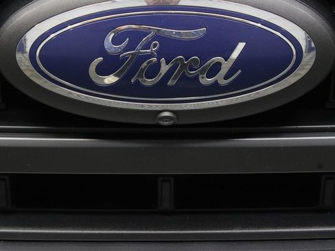 Used 2023 Ford F150 Lariat w/ Equipment Group 502A High AWD/4WD image 57